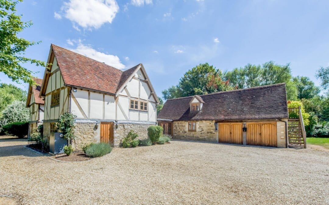Thrupp Cottages